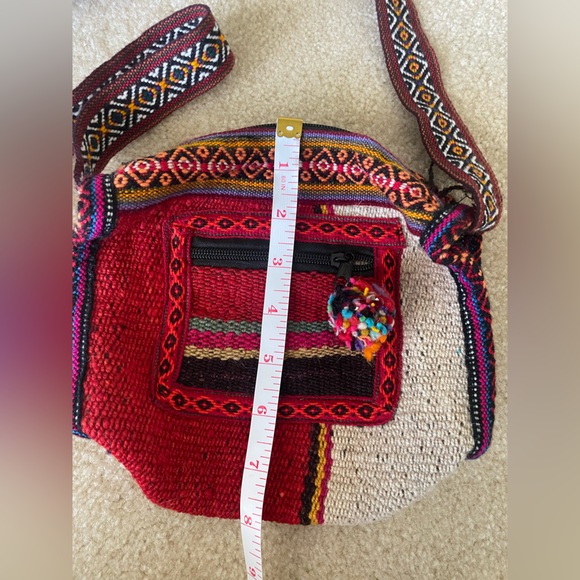 NWOT Handmade in Peru Woven‎ crossbody bag. - Picture 6 of 10